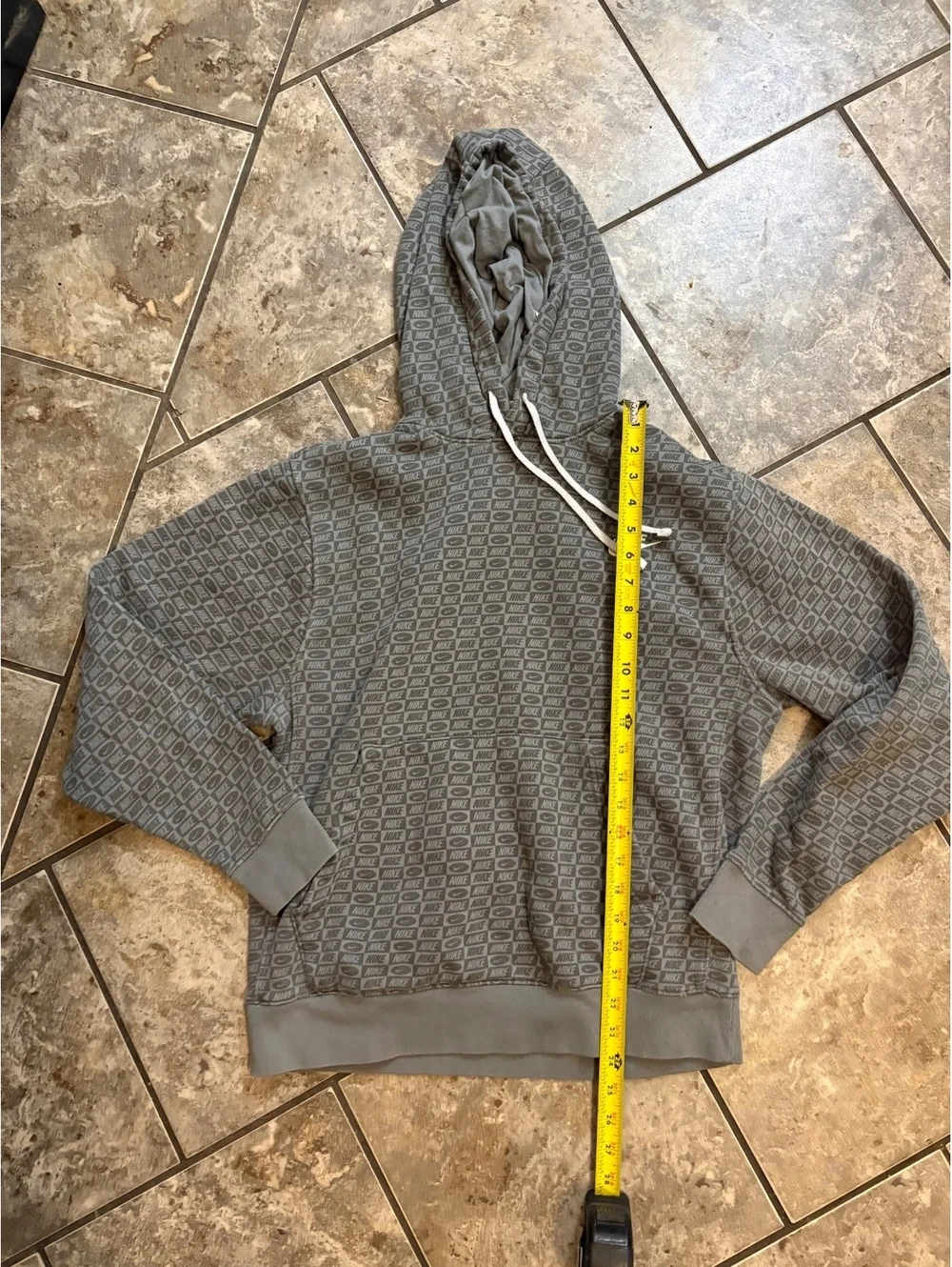 Nike All Over Logo Swoosh Print Gray Pullover Hoodie Small Monogram
